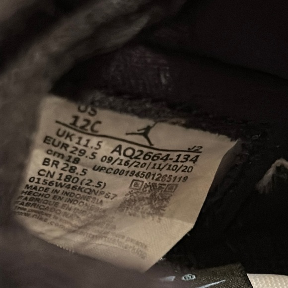 Jordan 1 Retro HighTop OG - Picture 6 of 11